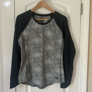 The North Face base layer fast dry athletic top M